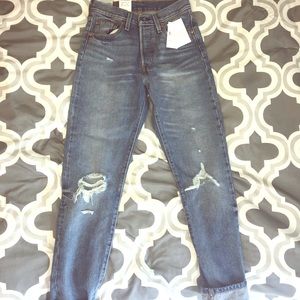 Never worn levi Jeans!!! Tags still on